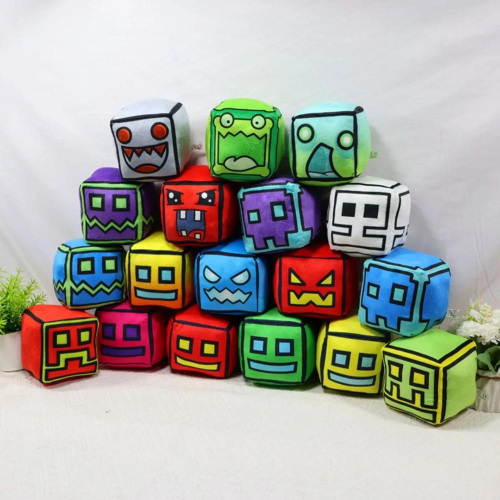 !!Juguetes de Peluche Cubo Geometry Dash Almohada Pequeña Muñeco de Peluche Relleno Colgante Cuadrado Juego Lindo Decoración para el Hogar Regalo de Cumpleaños para Niños