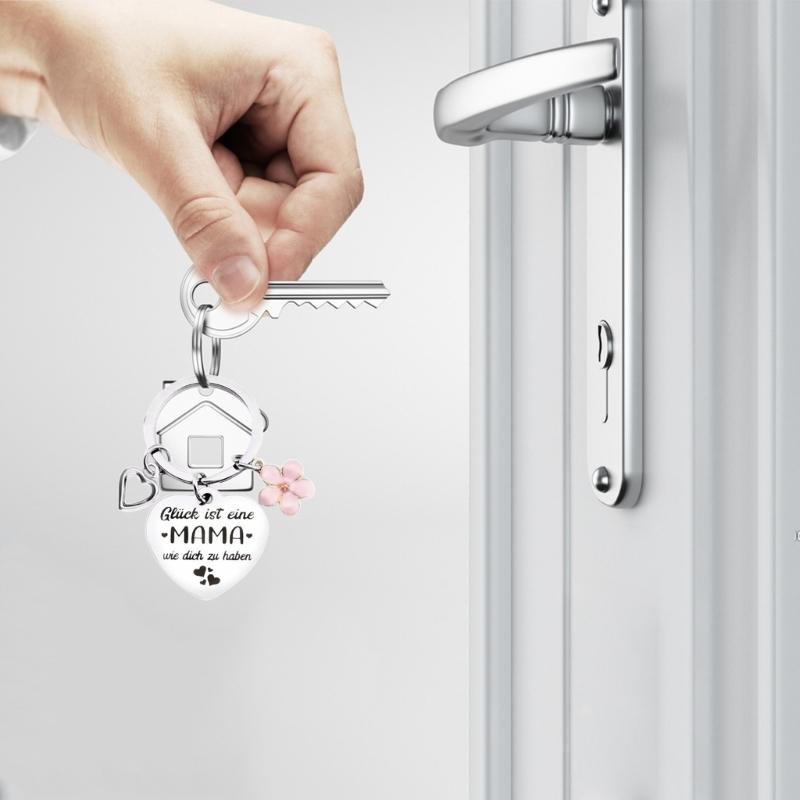 Stylish Stainless Steel Keychain Stylish Heart and Flower Pendant Keyring Accessory Meaningful Gift for Mother's Day