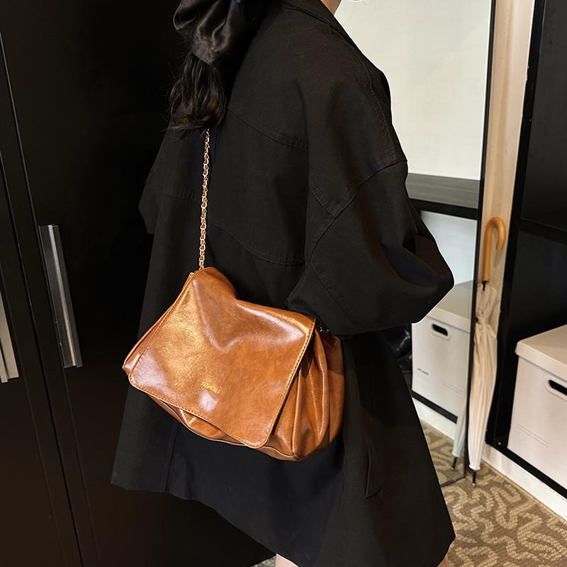 Fashionable Vintage Womens Underarm Bag In Multiple Colors For Everyday Use