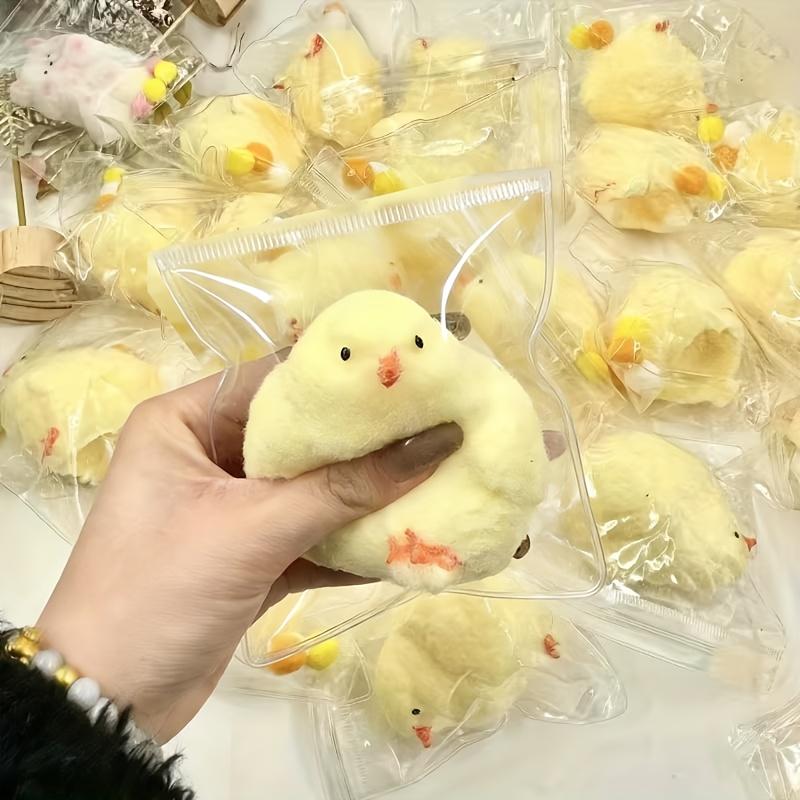 1pc Chickie Squeeze Toy - Slow Rebound Texture Toy/gift for Class and Student Friends at Easter and Birthday Parties/fun