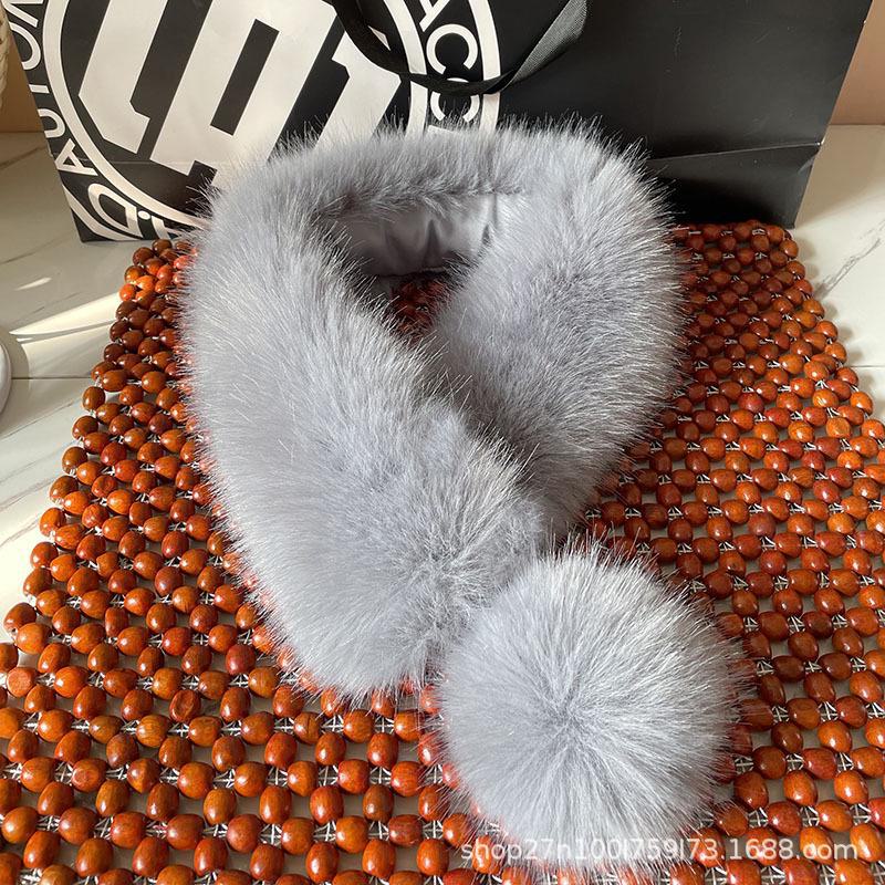 

Жіночий двосторонній шарф із штучного лисиці – товстий, теплий і універсальний для зими 60-80cm сірий