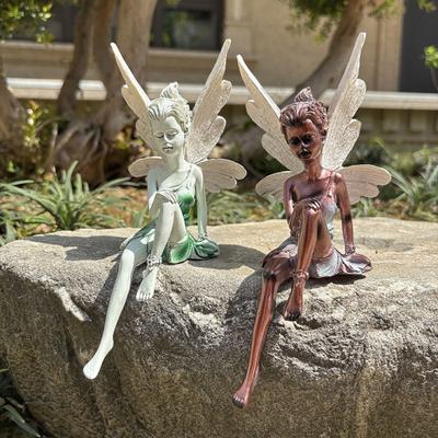 Květinová víla pryskyřičná socha sedící víla figurka zahradní dekorace okřídlená víla socha pro vnitřní stolní venkovní zahradní umění
