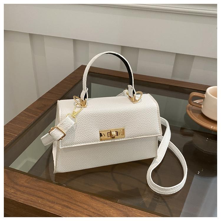 Bag Women's Bag New Summer 2025 Fashion Messenger Simple Commuter Bag Tide Korean Version Simple Shoulder Popular Bag