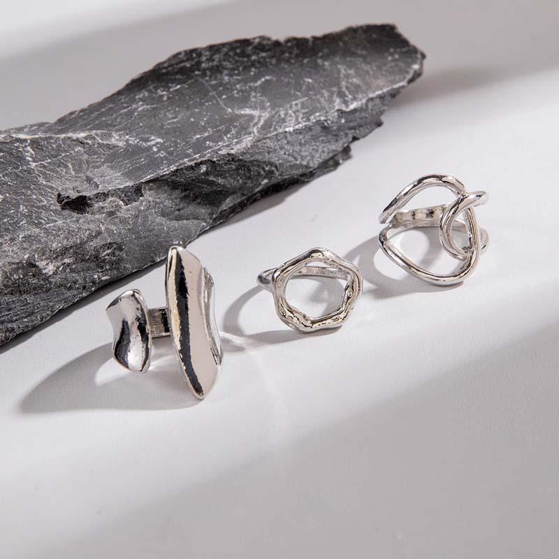 Hiphop Punk Exaggerated Asymmetrical Ring Set for Women Men Fashion Minimalist Geometric Hollow Round Unique Design Ring Jewelry
