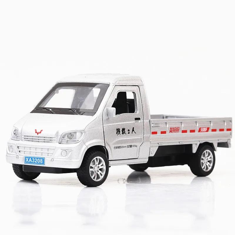 

1/32 WULING Van Cars Models Alloy Diecast Toy with Light Sound Pull Back Vehicles Doors Opened Loading Cargo Truck Toys for Kids серебряный