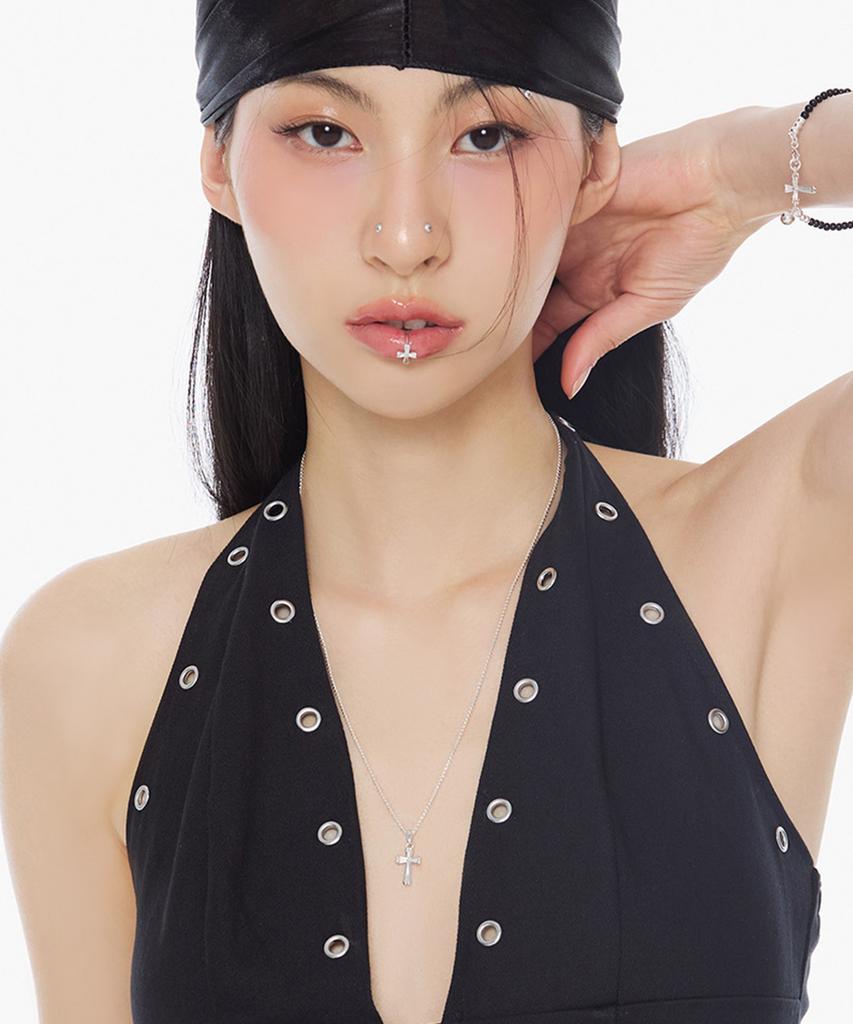 Nimbus Shine Cross Necklace (Medium)