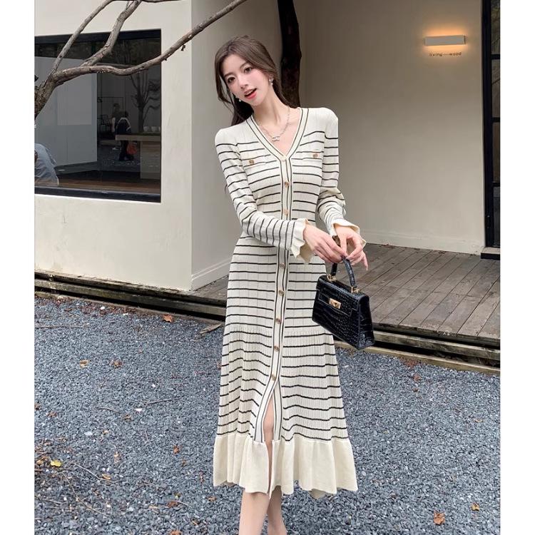 Korean Chic V-neck Lace Sleeve Striped Knit Dress for Women Medium бежевый