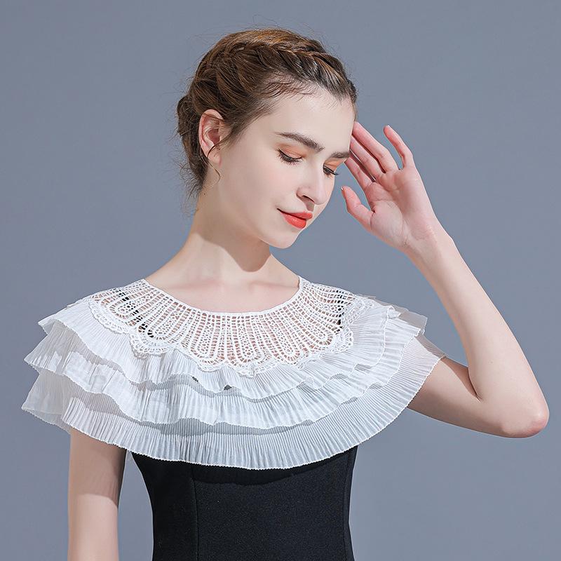 

Женский винтажный кружевной кейп и шаль-кардиган с платьем на бретелях-спагетти - Легкое летнее болеро Default size белый