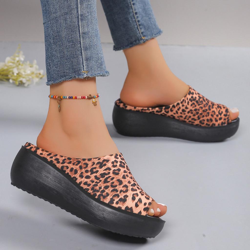 Fashion Mid Heels Women Platform Slippers Summer Wedges Leopard Shoes 2025 New Slingback Sandals Retro Flip Flops Casual Beach Sandalias