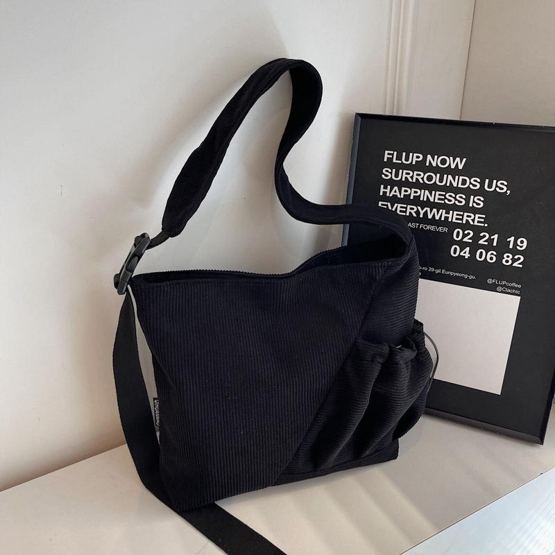 Autumn And Winter Versatile Corduroy Shoulder Messenger Bag Women'S Large-Capacity Canvas College Style Men'S Velvet Class Bag
