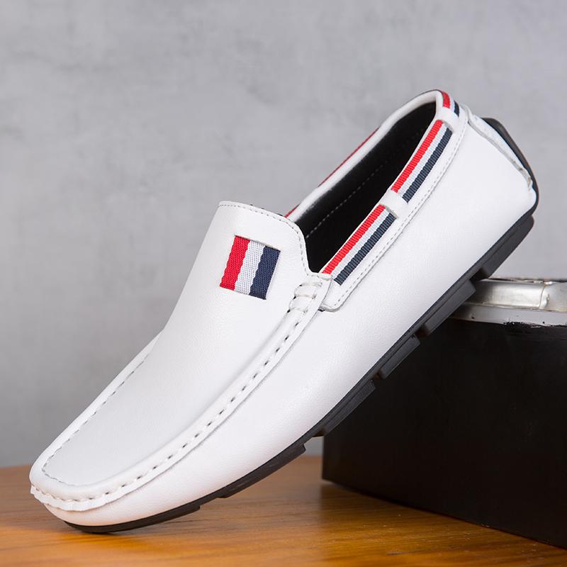 2024Classic casual men's leather shoes, lightweight and non slip, one foot stepping loafers, comfortable driving flat shoes