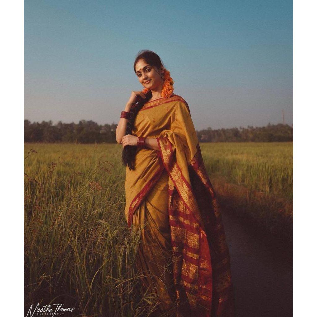 New Launch – Graceful Soft Lichi Silk Saree with Rich Jacquard Weaving & Elegant Pallu Finish