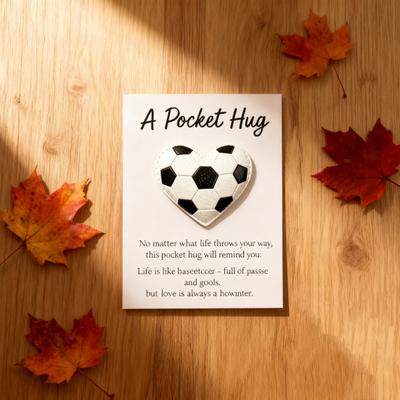 Golf Pocket Hug with Card Heart-Shaped Softball Golf Ball Pocket Hug Token Encouragement Keepsake Gift for Softball Lovers Golfers Sports Enthusiasts