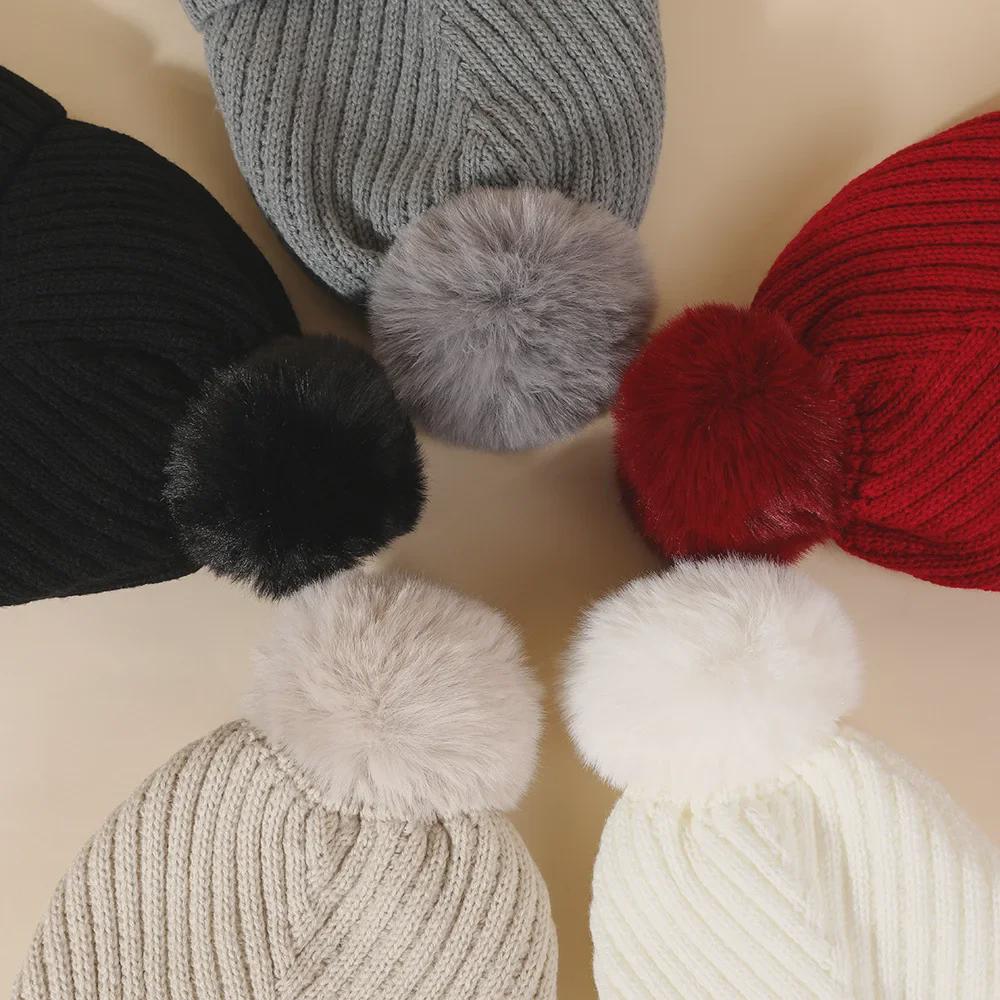 European & American Style Warm Woolen Knit Hat for Women with Ear Protection