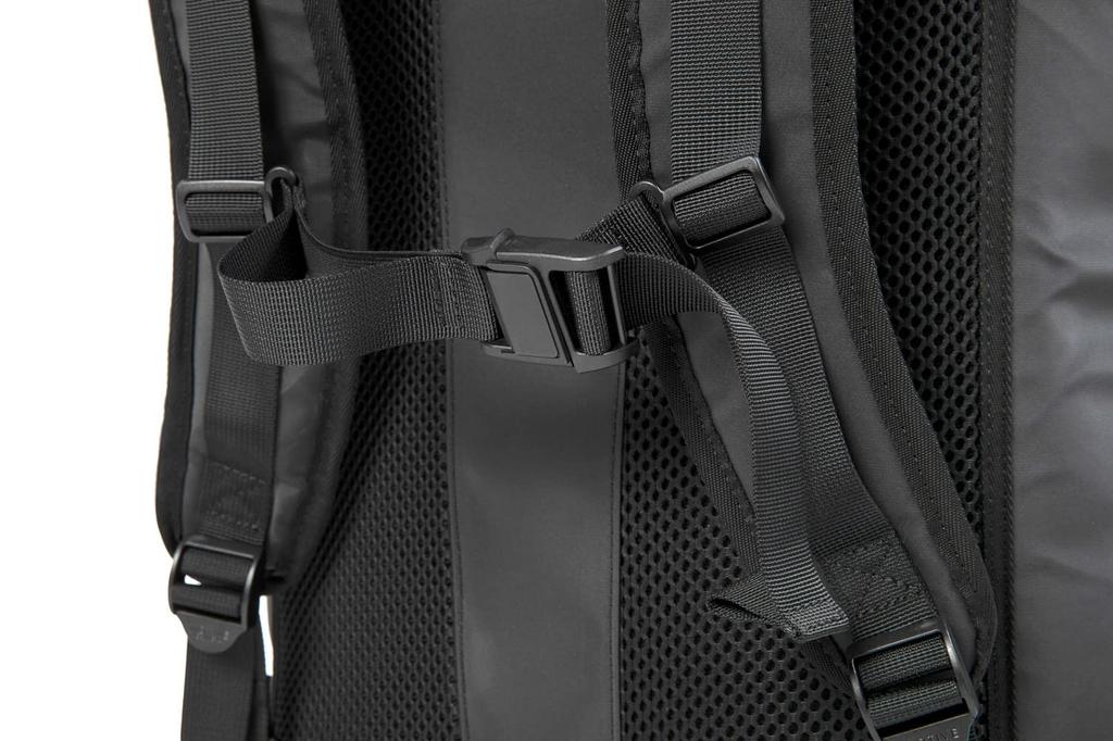 NOTIVECANTERA KUALA BIG BACK PACK, Men's Large Capacity Waterproof Backpack with Water-Resistant Zipper, Nylon and PVC, NCPA-20, Black