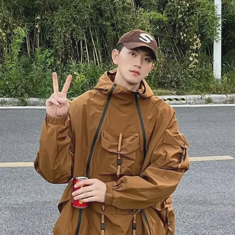 Men's Trendy Waterproof Multi-Pocket American Hip-Hop Jacket for Outdoor Camping and Mountaineering - Spring/Autumn