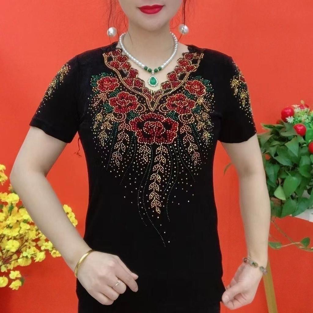 Summer Mom's Clothing Diamond Wavy V-neck Short-sleeved Slim Temperament and Versatile Style