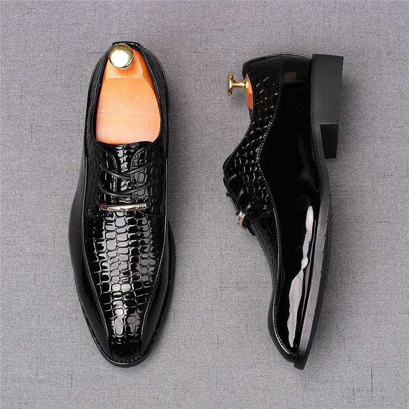 Designer New Men's Crocodile Pattern Patent Leather Oxford Shoes Male Causal Flats Homecoming Wedding Dress Footwear