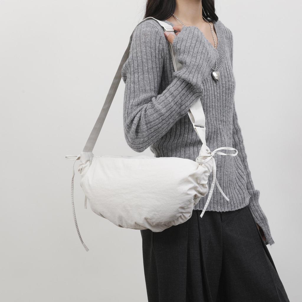 2024 Korean-Style Lightweight Women's Nylon Canvas Crossbody & Underarm Dumpling Bag