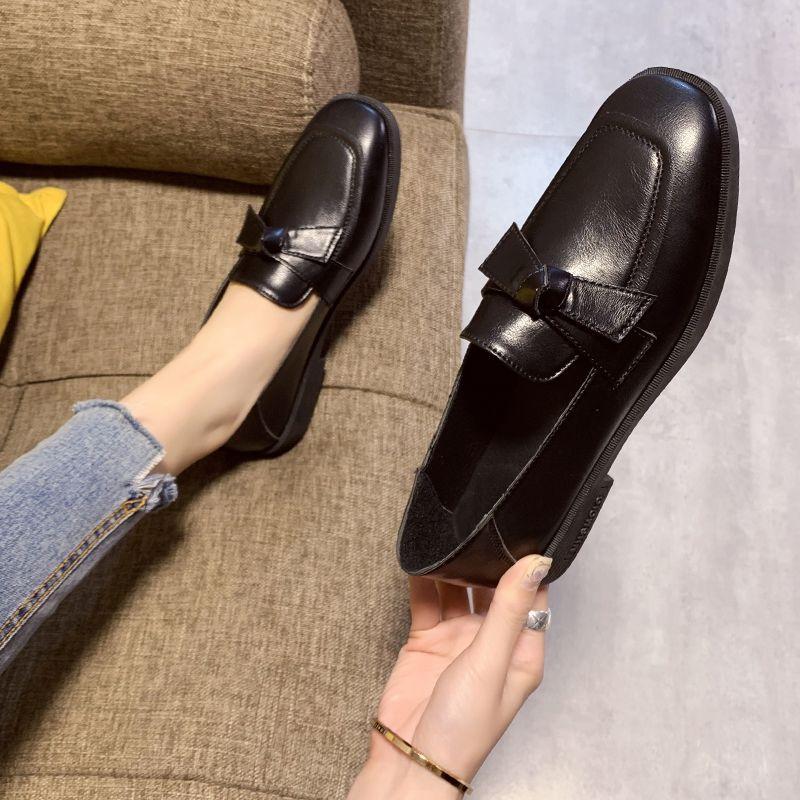 Одиночные туфли женские на плоской подошве с бантом в ретро-британском стиле маленькие кожаные туфли универсальные мягкие кожаные мокасины с одной педалью 40 чёрный 2980₽