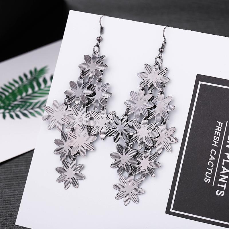 [Fashion Trendy Metal Fringe Long Drop Earrings Exaggerated Elegant Ear Hooks Earrings]