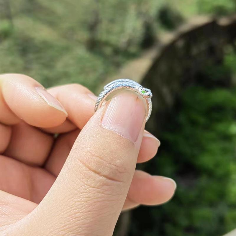 

Унисекс Регулируемое Кольцо-Змея – Уникальный Дизайн для Указательного Пальца