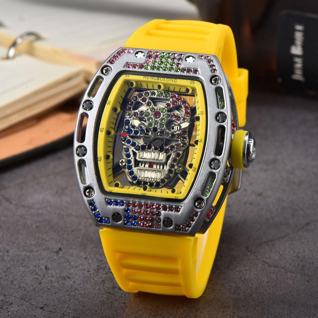 New Colored Diamond Skull Quartz Watch Spot Wholesale Fashion Business Diamond-encrusted Silicone Watch Men
