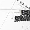 Charm Gotisch Ausgeschnittenes Muster Schwarze Spitze Choker-Halskette für Damen Sexy Temperament Halsband Kette Schmuckzubehör Geschenke