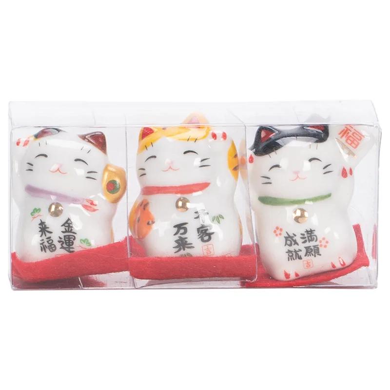 Pack of 3 Pieces Mini Ceramic Lucky Fortune Cat, Desktop Car Decoration Figurines Cute Kitten Maneki Neko Ornament 1.3 Inch Tall