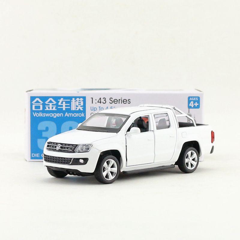 1/46 Volkswagen Amarok Alloy Pickup Car Model Diecasts Metal Vehicles Car Model Miniature Scale Simulation Collection Kids Gifts