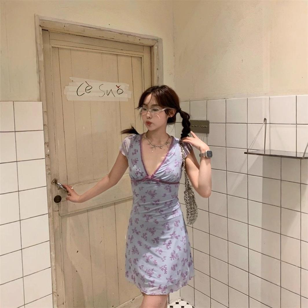 

Elegant Summer Floral A-line Dress with V-neck and Cap Sleeves XL (High Quality)