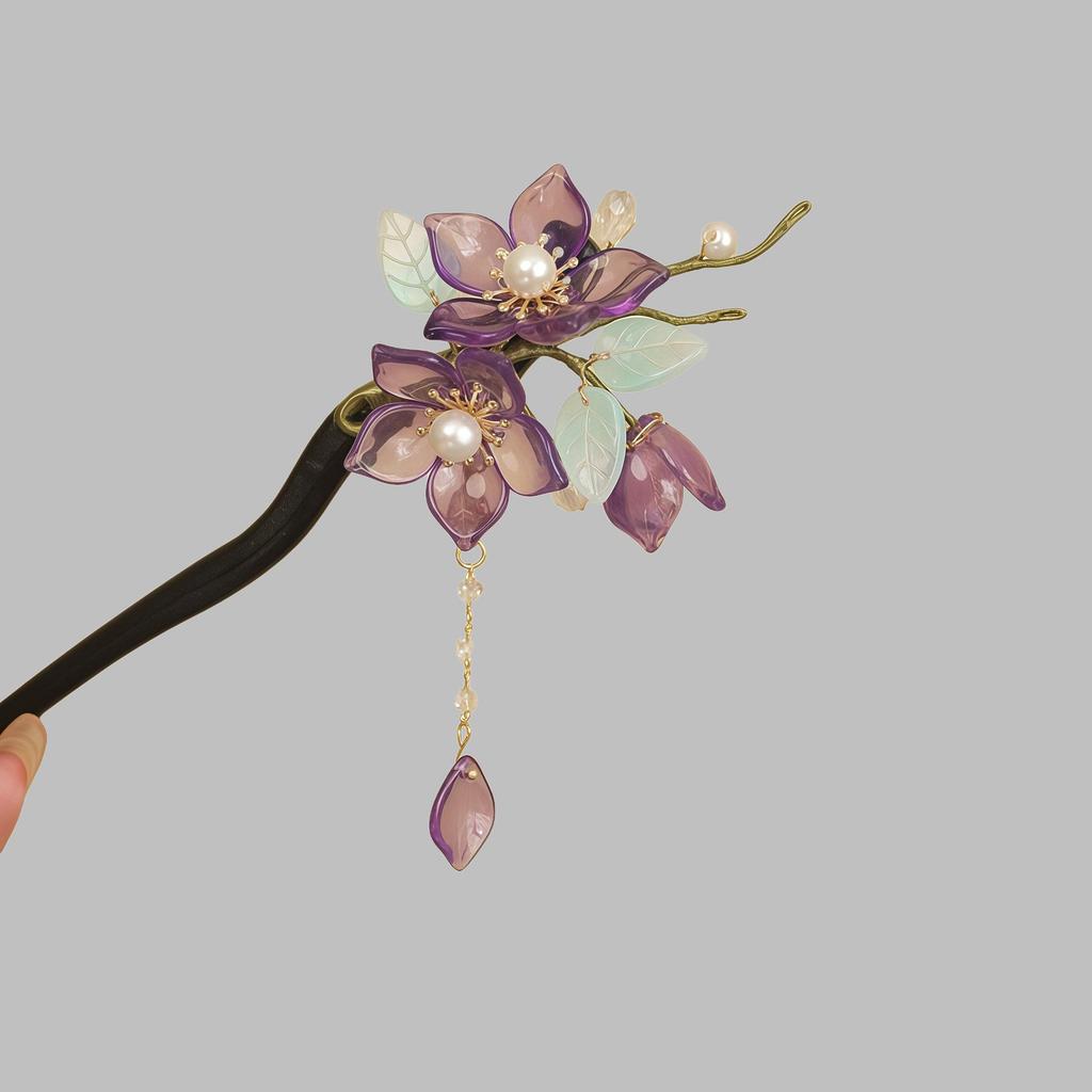 Hanfu Headdress: Retro Chinese Tassel Hairpin with Cheongsam Style