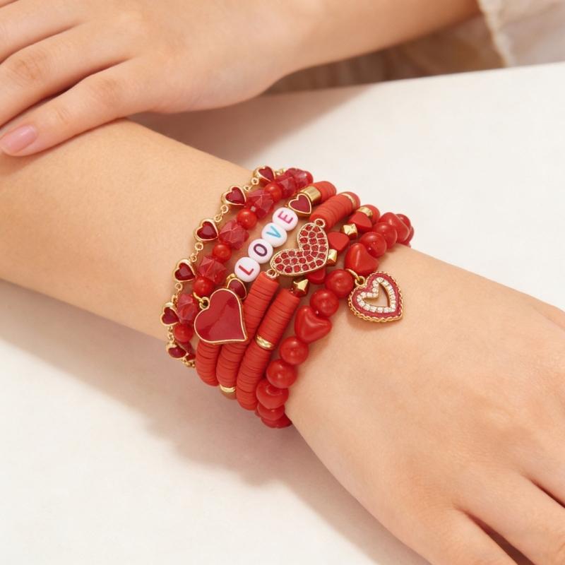 Stylish Valentine's Day Bracelets for Women Heart Charm Stackable Wristchain Trendy Accessory For Her