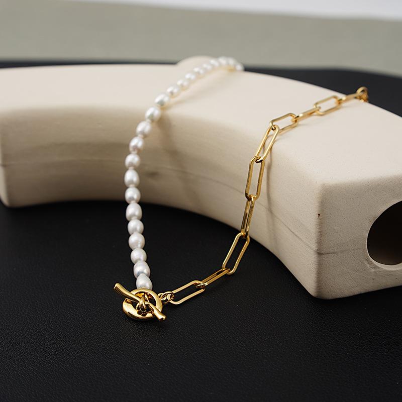 High-End Pearl Necklace: Luxury Sweater Chain for Autumn/Winter - Versatile Clavicle Chain Fashion