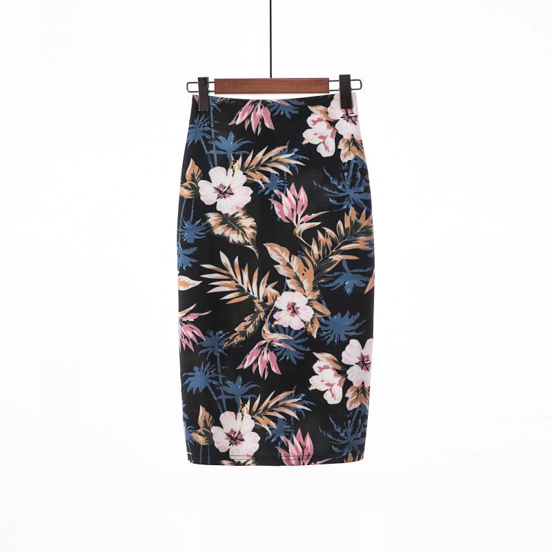 Digital Print Women's Pencil Skirt - Hip-Hugging, Half-Length