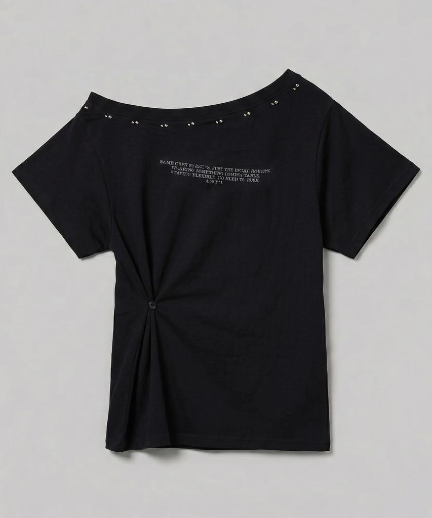 CHICKS Studded Lineup Graphic One-Shoulder Short Sleeve White