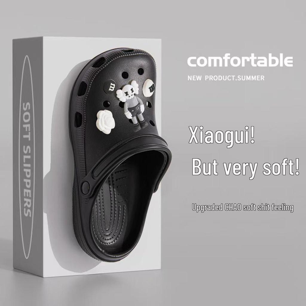 Summer 2025 Women's Trendy Breathable Hole Sandals: Cute, Non-slip, Thick Sole Couple Beach Shoes