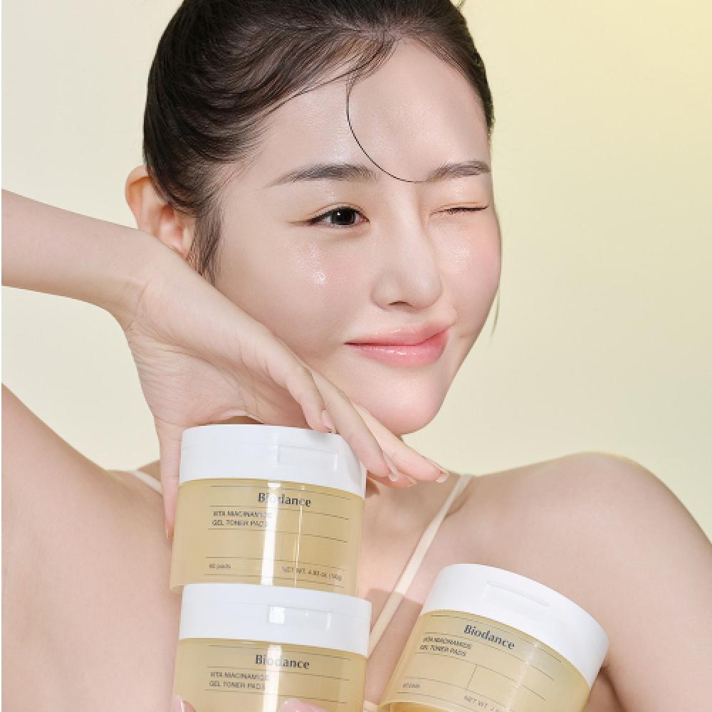 Biodance Vita Niacinamide Gel Toner Pad Model