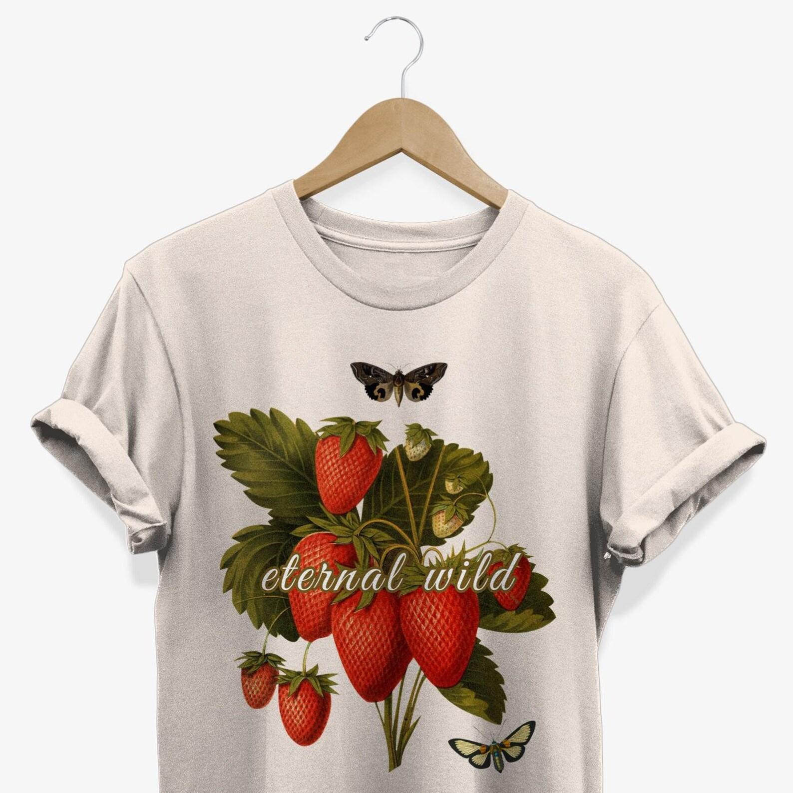 Vintage Strawberry Butterfly T-shirt: Retro Food Graphic Tee 4XL