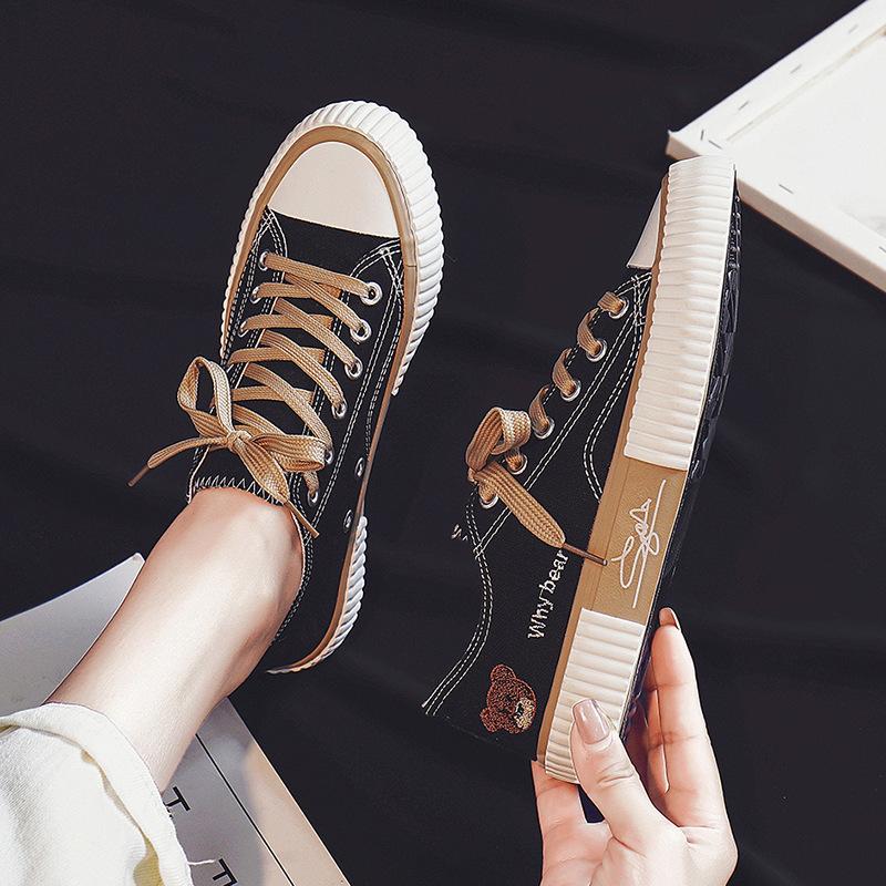 

Женские милые туфли с рисунком медведя, повседневная уличная обувь на шнуровке, легкие низкие кеды Size 40 чёрный