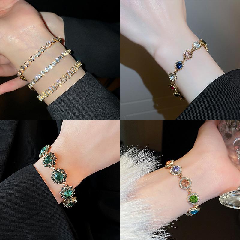 Bracelet Zircon Micro-incrusté, Bracelet Tempérament Rétro, Bijou Polyvalent Haut de Gamme de Niche.