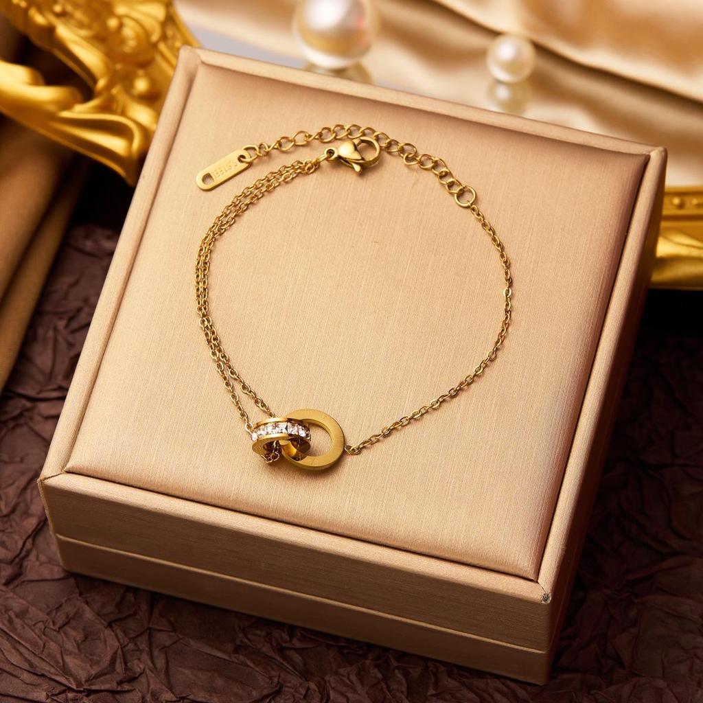 Neues Modisches Titanstahl Anlauffreies Armband für Damen - Vielseitige Europäische Stil-Trends