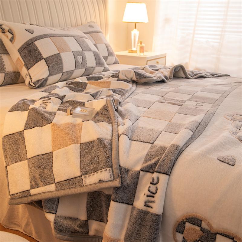 Soft Bed Sheet Cartoon Bear Thickened Winter Warm Blanket Version Bed Cover Queen King Bedspread Home Decor Coverlid 1.8/2m