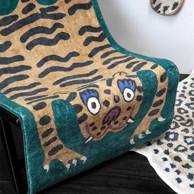 Cartoon Leopard Carpet For Cooling And Warmth, Home Decoration, Bedroom Plush Floor Mat, Living Room Rest Area Floor Mat