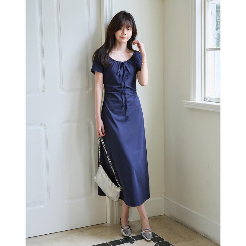 

Женское миди-платье А-силуэта с U-образным вырезом S