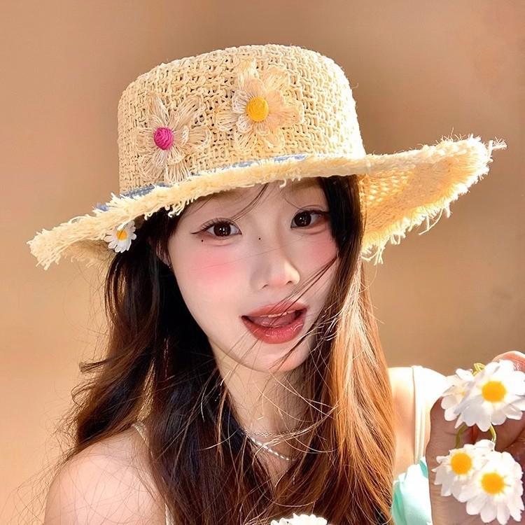 Summer Plant Flower Flat Top Sun Hat With Wide Brim For Beach Vacation And Sun Protection