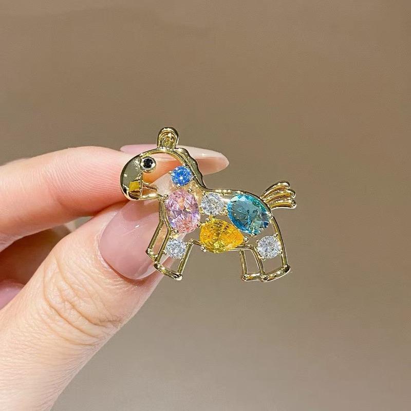 Luxury and Chic Colorful Brooch - Exquisite, Small-scale, Fashionable and Versatile Design - Flying Horse Brooch