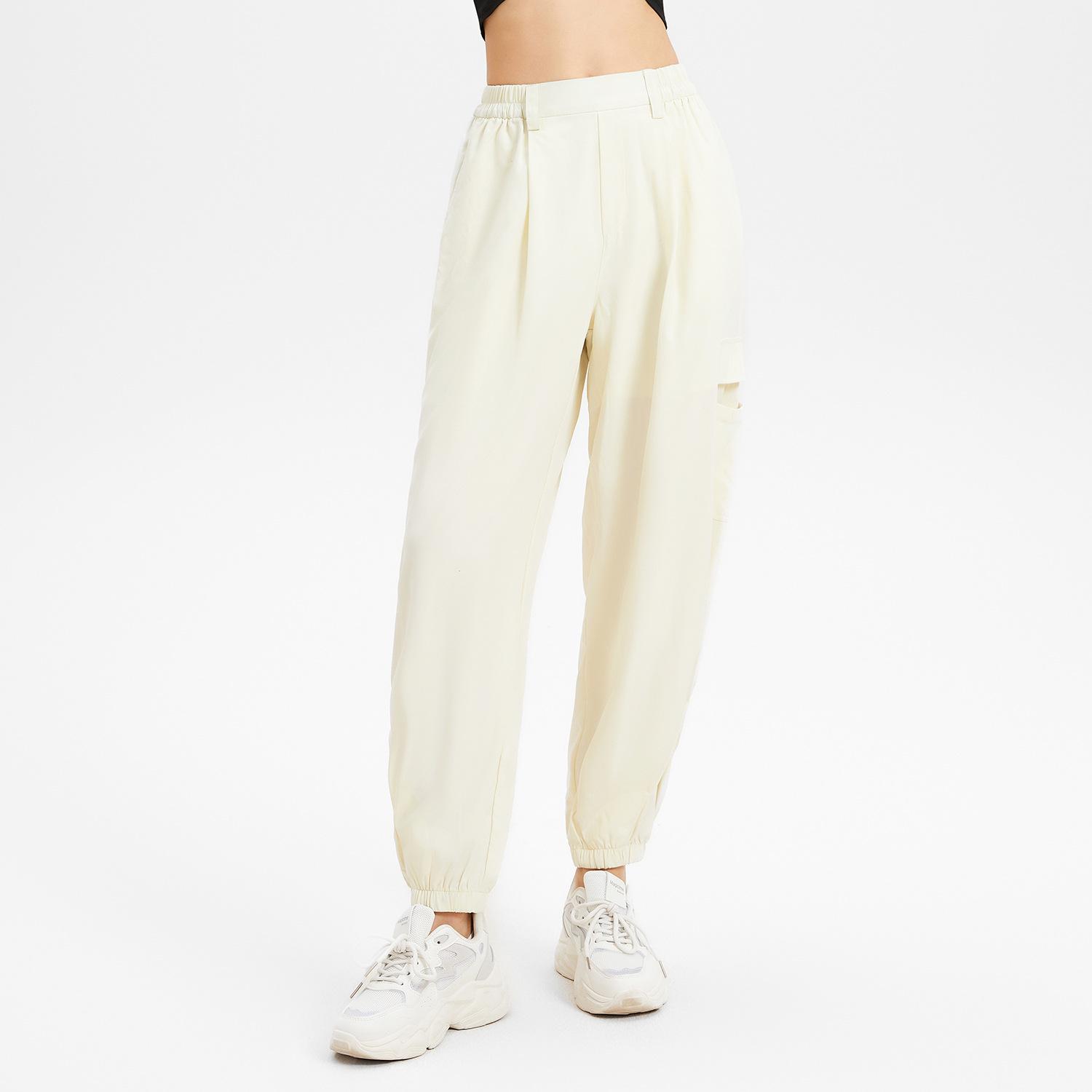 

Осенние дышащие повседневные брюки карго с множеством карманов для фитнеса на открытом воздухе Medium слоновая кость/белый