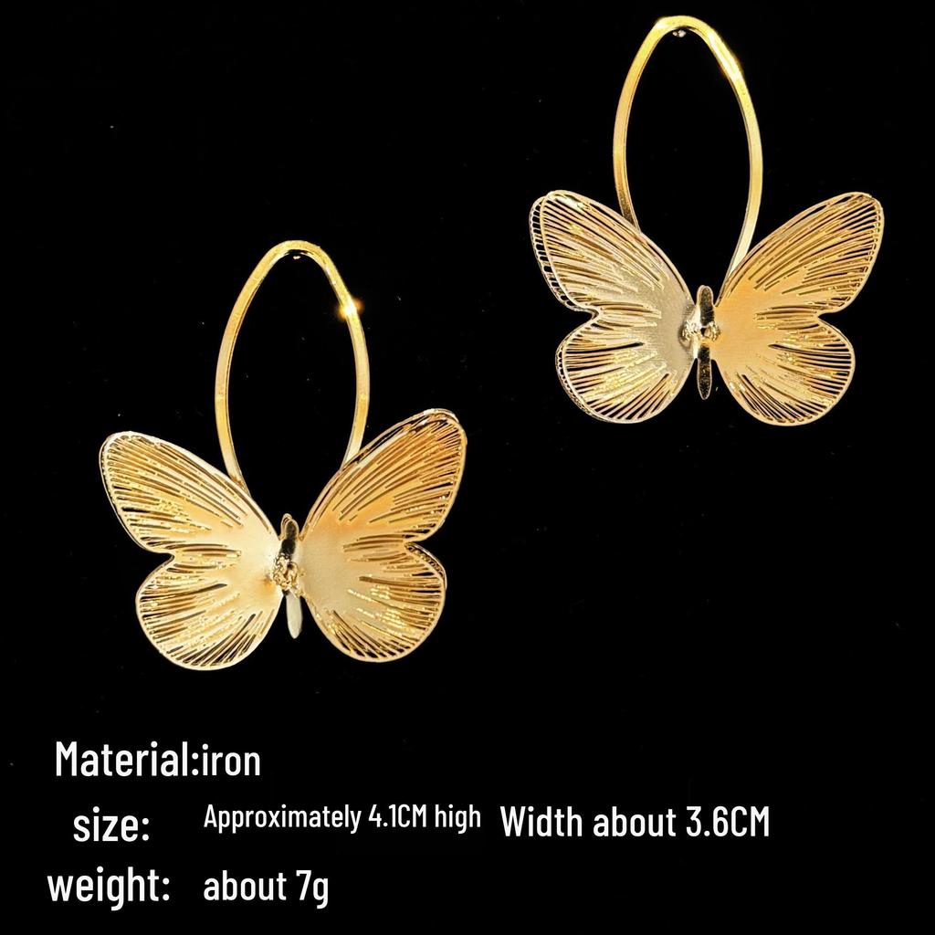 Elegant Gold Butterfly Earrings for Women: Versatile, Stylish Ear Jewelry with a Unique Design