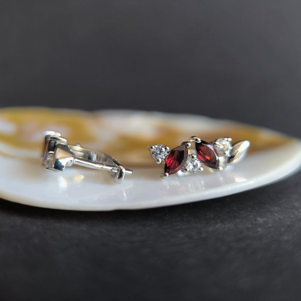 Серебряные серьги с натуральным гранатом 1.908ct (2204268)